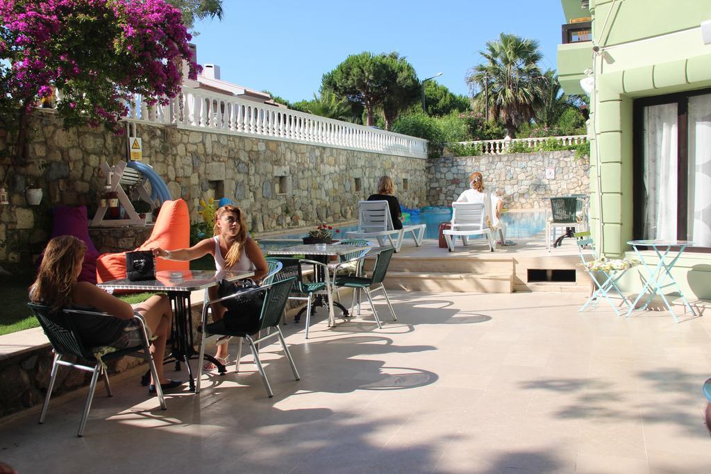 Kabasakal Hotel Çeşme Exterior foto